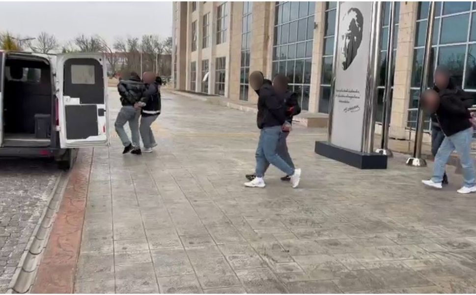 Uşak’ta yasaklı madde operasyonu; 5 kişi tutuklandı