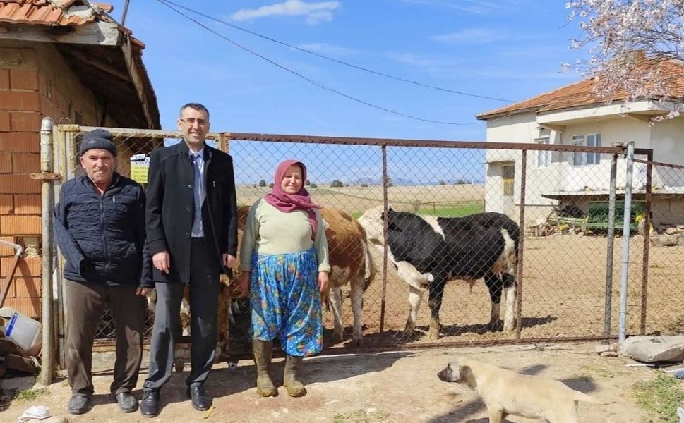 Uşak Tarım ve Orman Müdürü Bilir üreticilerin yanında
