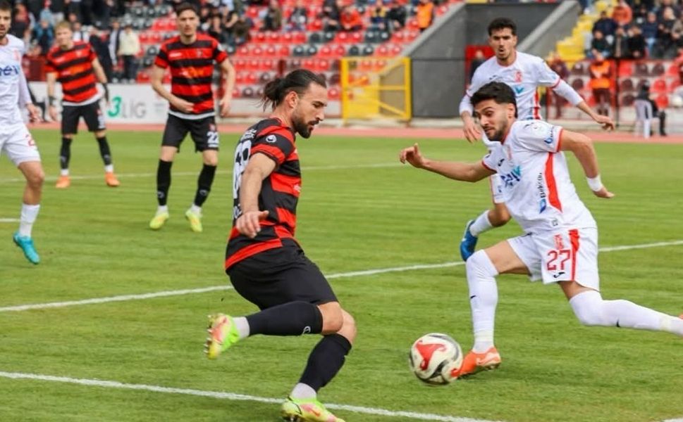 Uşakspor 15. Saniyede gelen golle yıkıldı