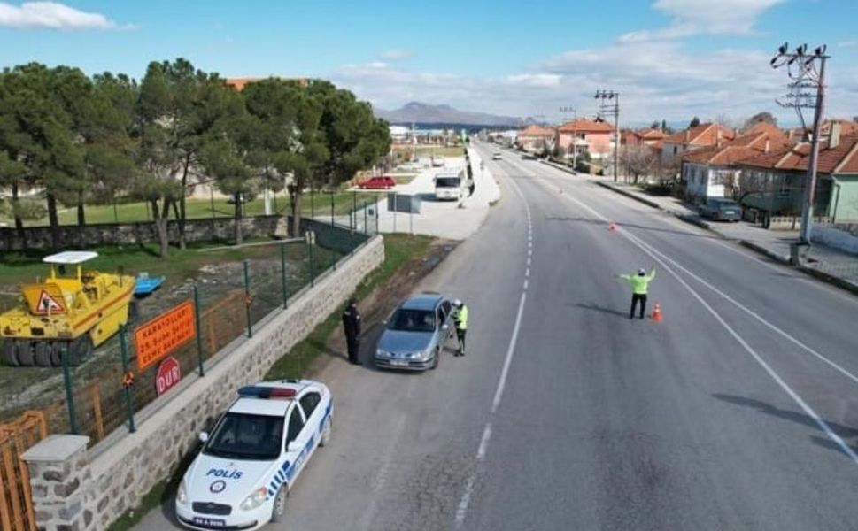 Uşak’ın Eşme ilçesinde dron destekli trafik denetimi