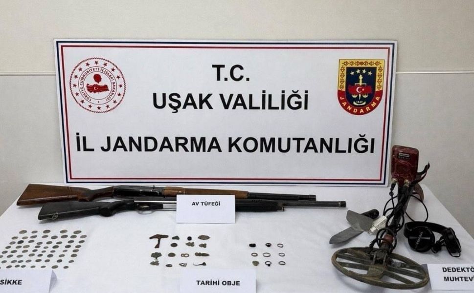 Jandarma Uşak’ın Banaz ilçesinde define avcısını yakaladı
