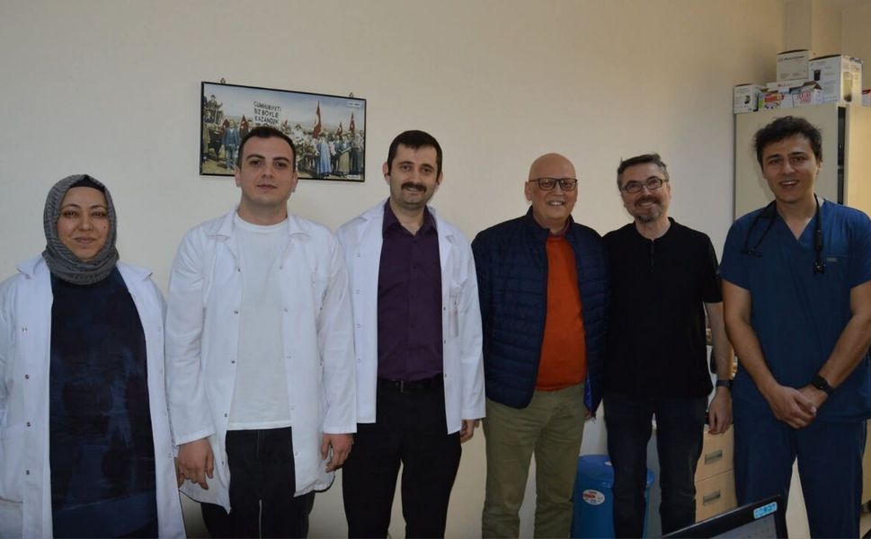 Uşak’ta 14 Mart Tıp Bayramı’nda Sağlık Çalışanlarına Anlamlı Ziyaret