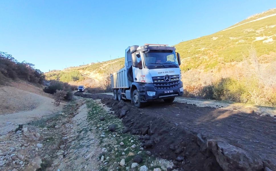 Uşak’ta Köy Yollarına Güçlü Dokunuş