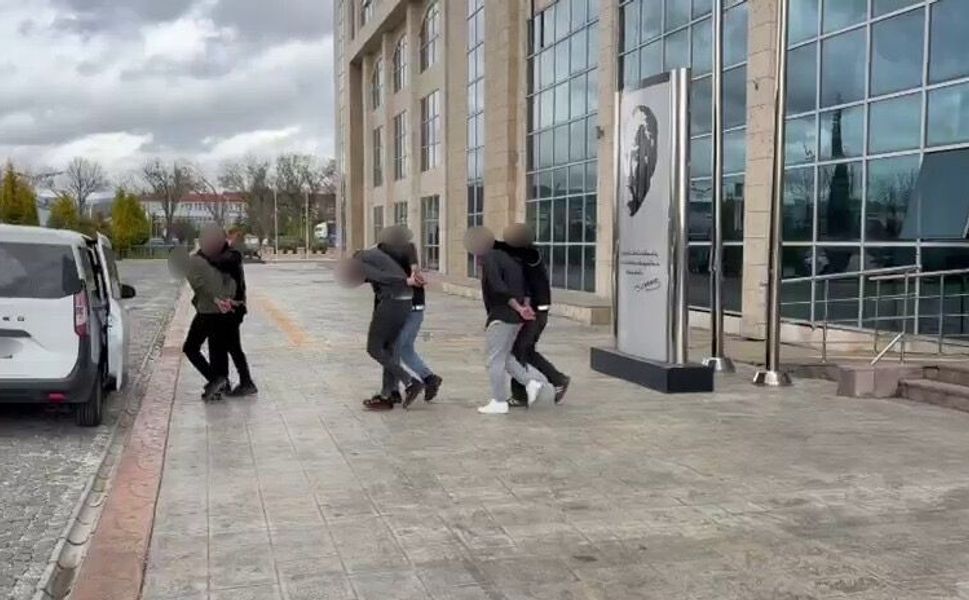 Uşak polisinden yasaklı madde operasyonları