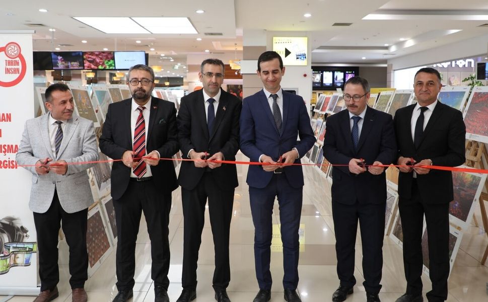 Uşak’ta “Bereketin Yüzyılı” Sergisi İlgi Görüyor