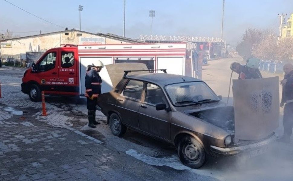 Tavşanlı'da Araç Yandı