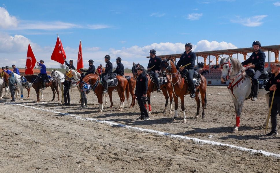 Uşak’ta Cirit Turnuvası Ertelendi: Üzücü Kaza Kararı Değiştirdi