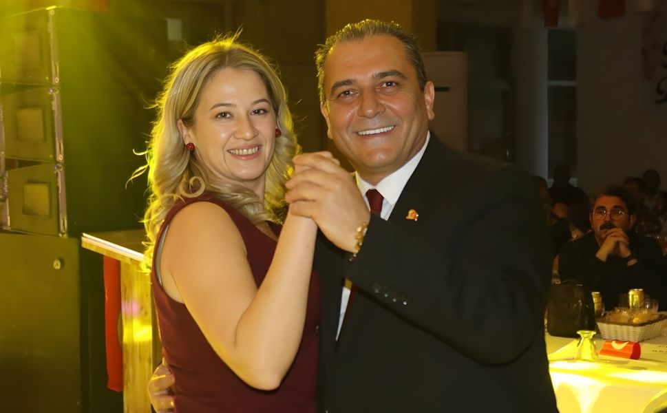 Eşme'de Başkanın Eşi Dahil 5 Kişi Gözaltında