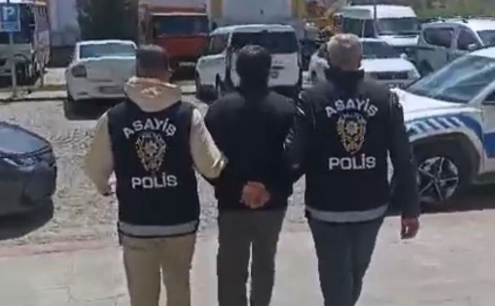 Toplam 21 Yıl Cezası Bulunan Firari Uşak’ta Yakalandı