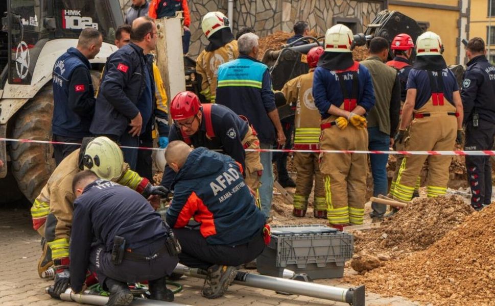 Göçük Altında Kalan İşçiden Acı Haber