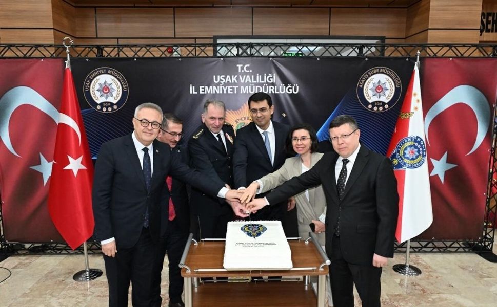 Uşak’ta 181 Yıldönümü Pastası Kesildi