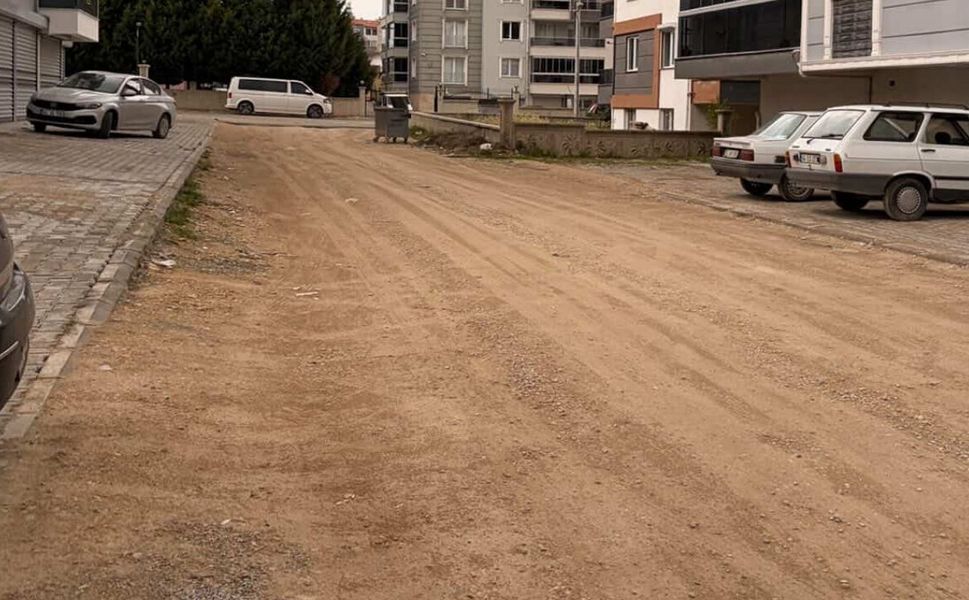 Uşak’ta Bir Sokak Aylardır Yapılmıyor