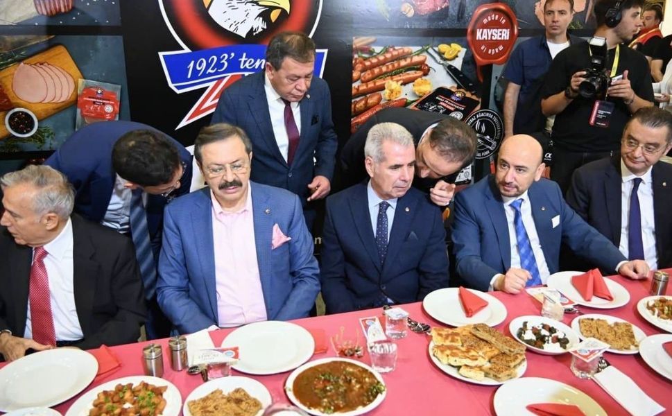 Antalya’da Düzenlenen ‘YÖREX’TE Uşak Damga Vurdu