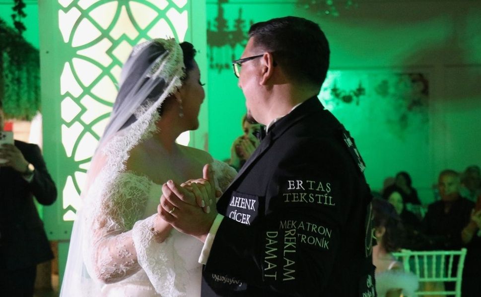Akıllı Damat Düğün Masraflarını Bu Yöntemle Azalttı