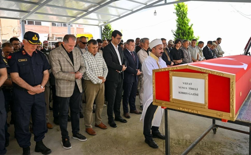 Eşme, Kıbrıs Gazisini Son Yolculuğuna Uğurladı