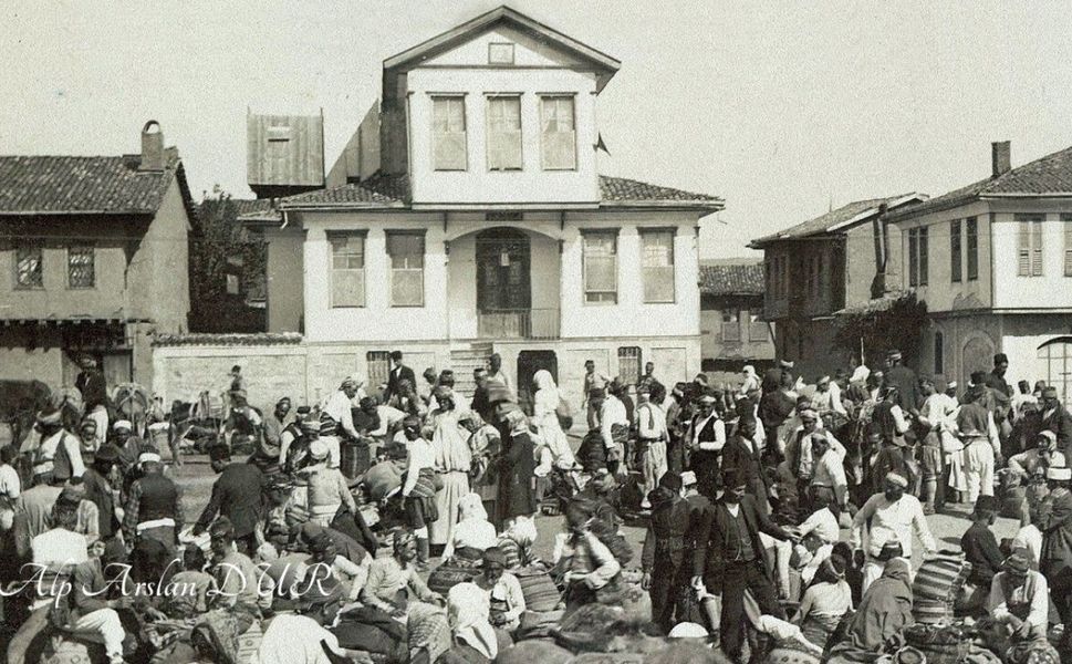 Uşak’ta Günler Pazarlara Göre Yaşanıyordu: Şehrin Unutulan Hafızası Yeniden Gündemde