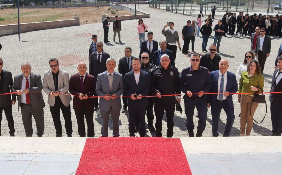 Eşme’de Gençler Projeleriyle Göz Doldurdu