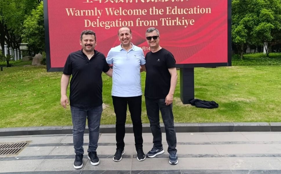 Uşak’tan Çin’e Eğitim Teknolojisi Çıkarması