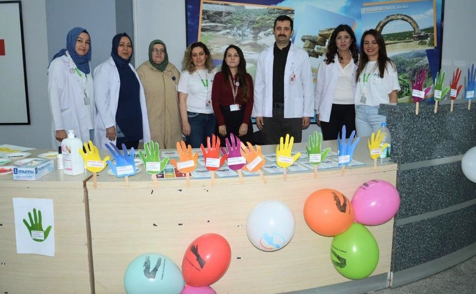 Uşak EAH’ta “Sağlık Parmak Uçlarında Başlar” Etkinliği