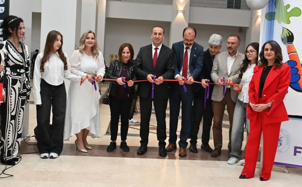 Uşak Fen Lisesi’nden Sanat Rüzgarı