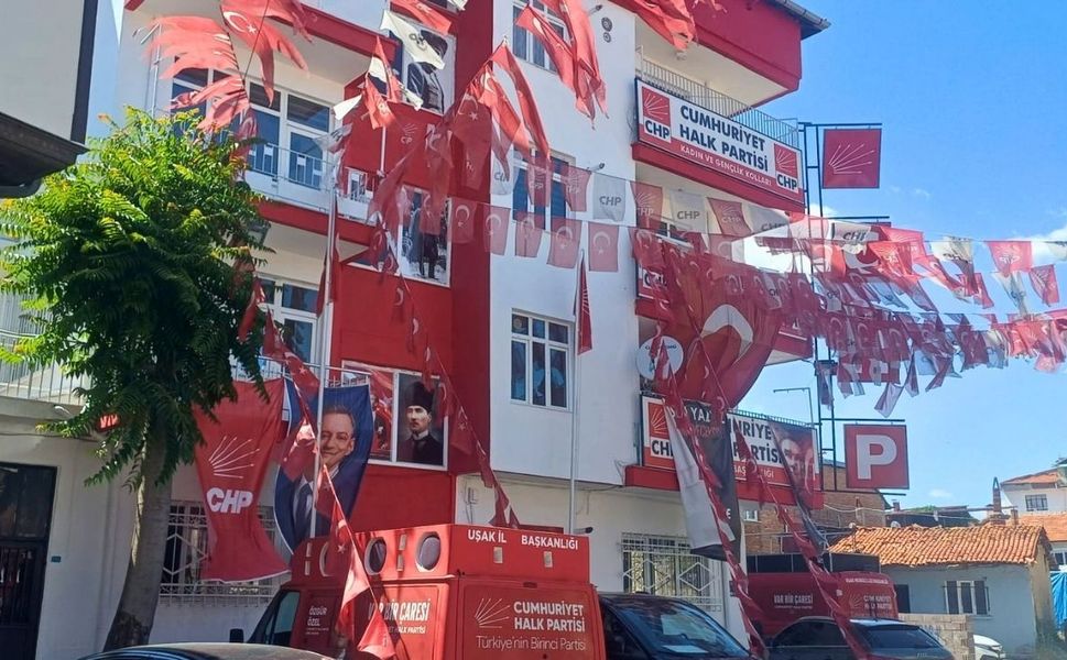 CHP Uşak İli Yönetiminde Kimler Yer Aldı?