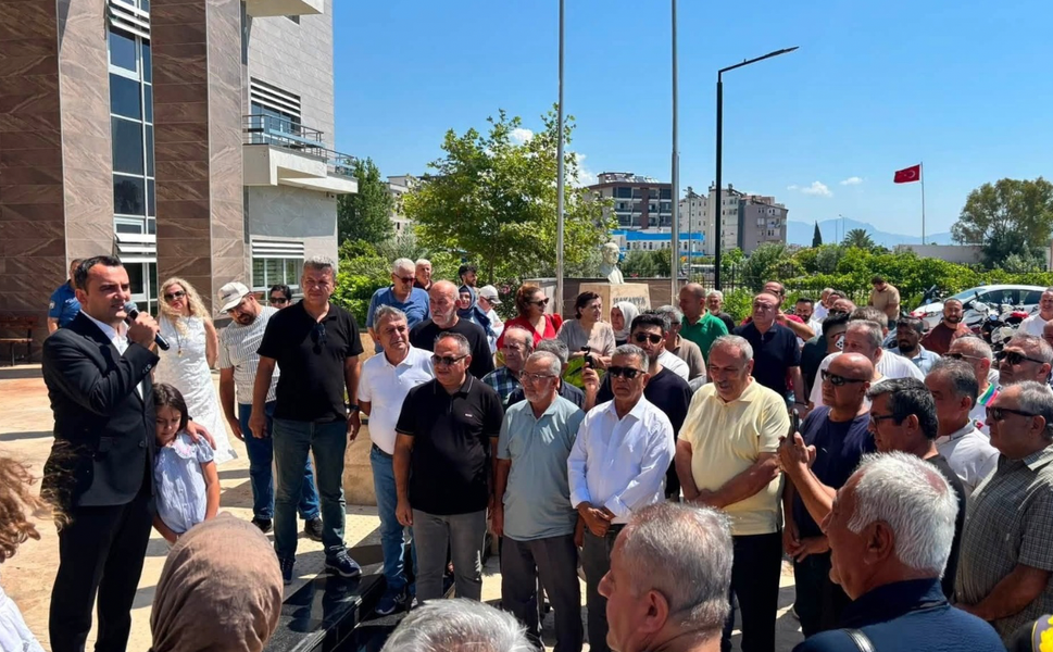 Finike’den Banaz’a Gözyaşlarıyla Uğurlandı