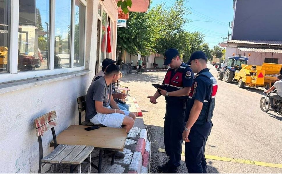 Uşak'ta Göçmen Kaçakçılığına Yönelik Huzur Uygulaması
