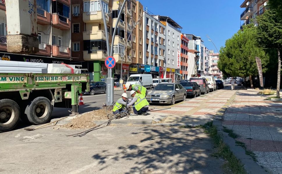 Uşak’ın Bu Caddesinde Gün Boyu Elektrik Yok