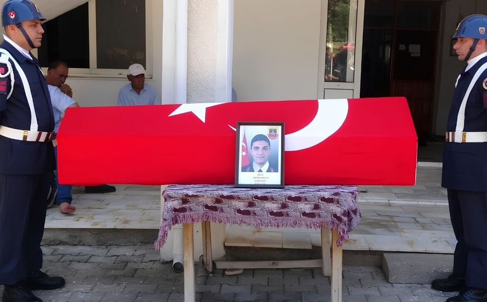 Kazada Hayatını Kaybeden Uzman Çavuş Uşak'ta Son Yolculuğuna Uğurlandı