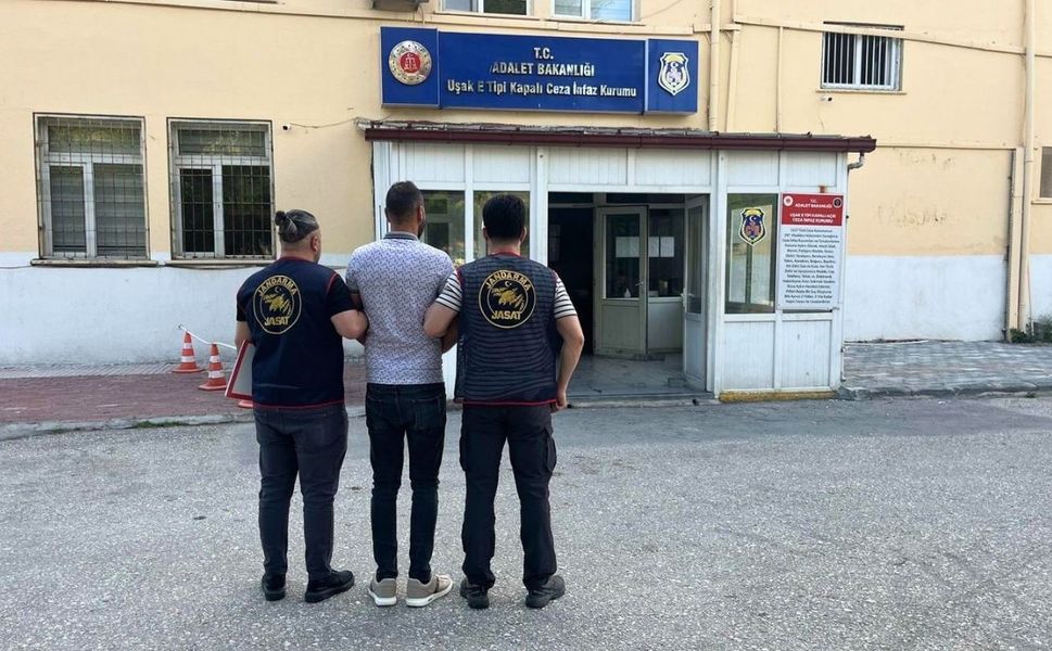 Uşak JASAT Haziran ayında aranan 63 kişiyi yakaladı