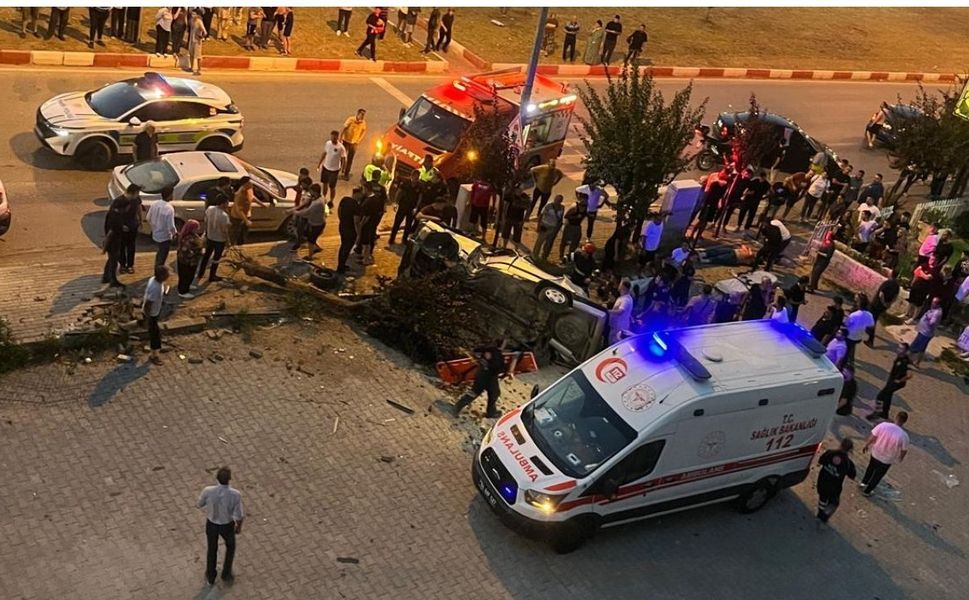 Uşak’ta feci kaza: 4 ağır yaralı