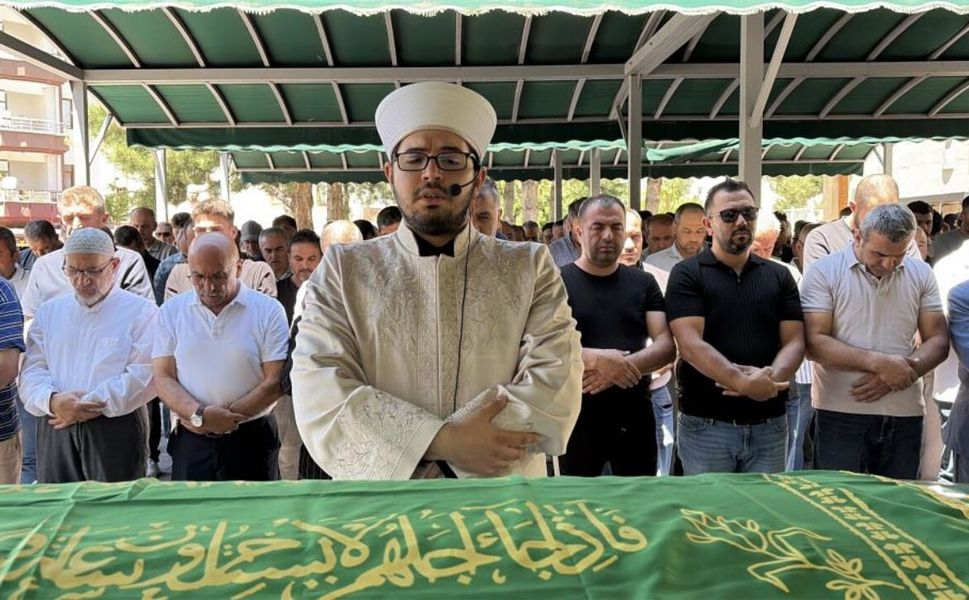 Uşaklı Uzman Çavuşun Eşi ve 8 Aylık Bebeği Toprağa Verildi