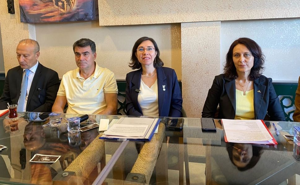 Uşak'ta 1,2 Milyar Liralık Borç Açıklandı, Tramvay Rafa Kalktı