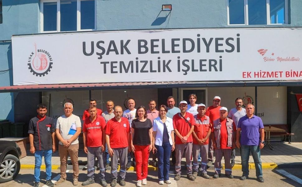 “Uşak Belediye Çalışanları Hiçbir Partiye üye Olmaya Zorlanmadı”