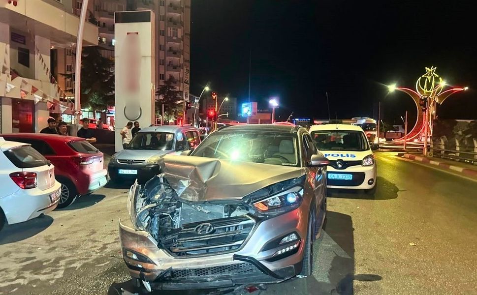Uşak haftaya kazayla Başladı 2’si Çocuk 6 Yaralı