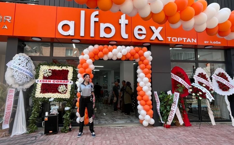 Uşak’ta Bugün Alfatex  Mağazası Kapılarını Açıyor