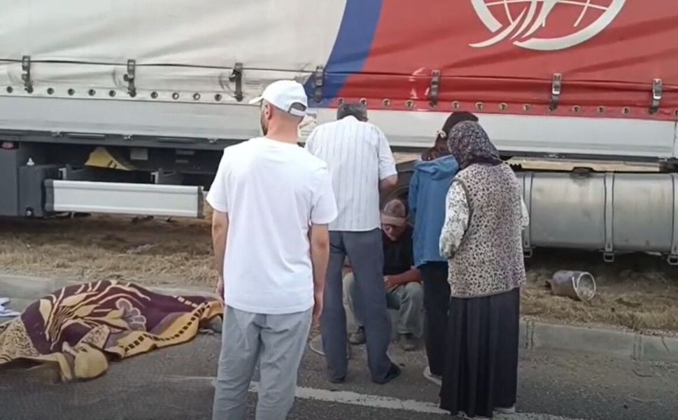 Uşak Banaz’da Feci Kaza: Traktör İkiye Bölündü 1 Kişi Öldü