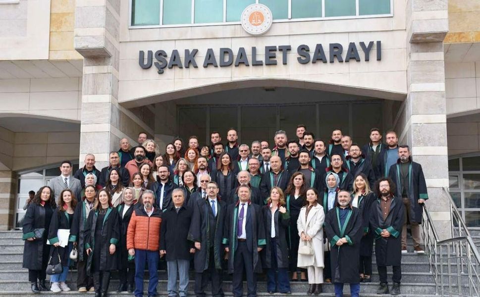 Uşak Barosu’ndan Türk Bayrağına Yapılan Çirkin Saldırıya Tepki