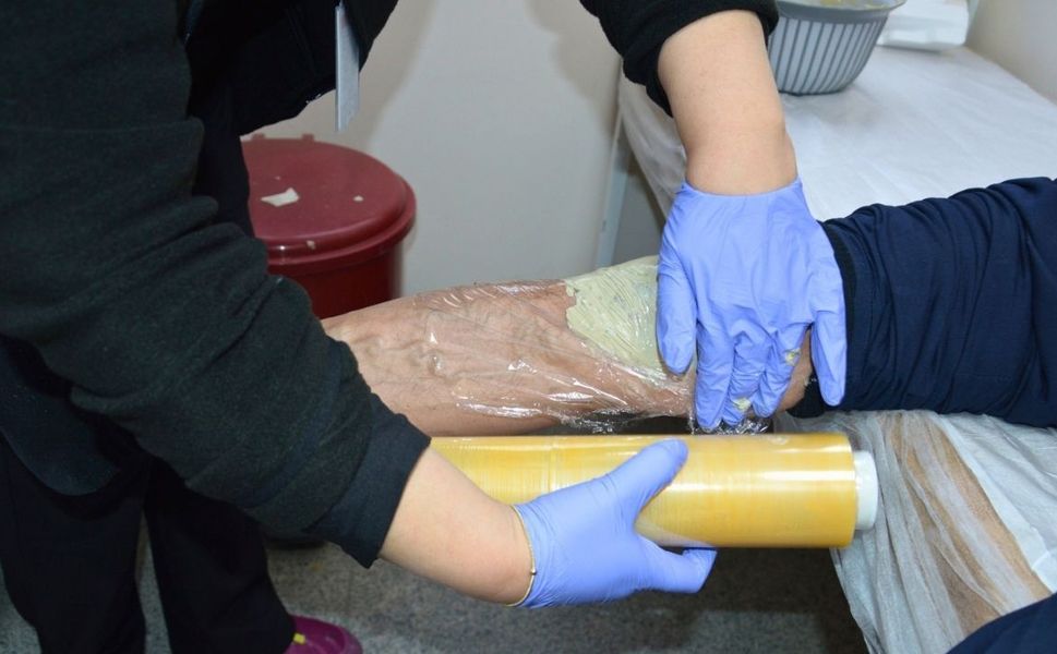 Uşak Eğitim ve Araştırma Hastanesinde Çamur Tedavisi Uygulanıyor