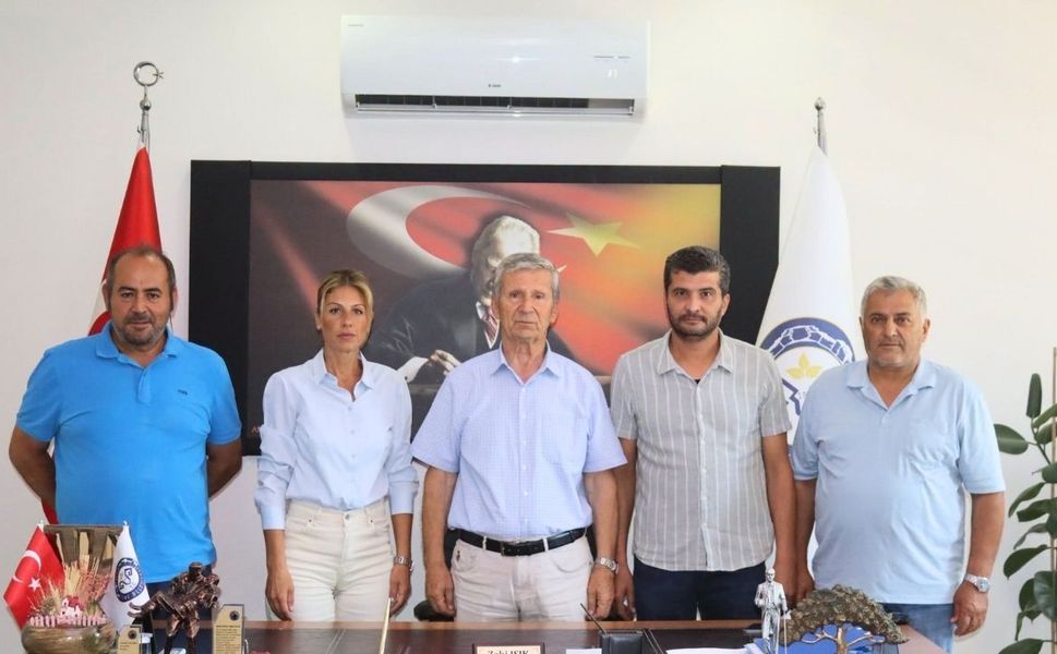 Uşak’ın Eşme İlçesinde 6 Belediye Meclis Üyesi CHP’den İstifa Etti
