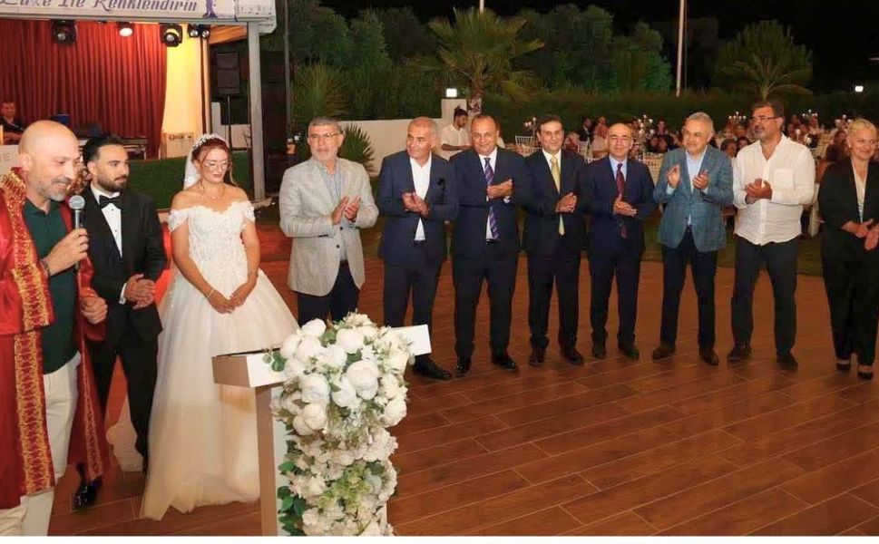 Uşak’ın Gururu Bilim insanı Fadime Tokmak’ın Nikahı Muhteşem Oldu