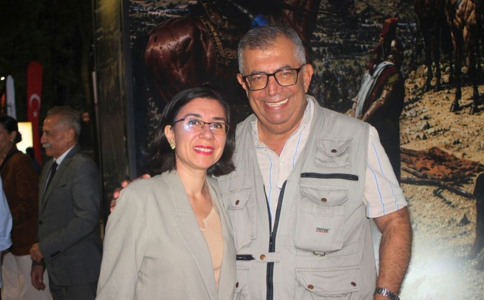 Uşak’ta Özgür Özel’in Fotoğrafı Neden Kaldırıldı? Özkan’dan Dikkat Çeken Açıklama