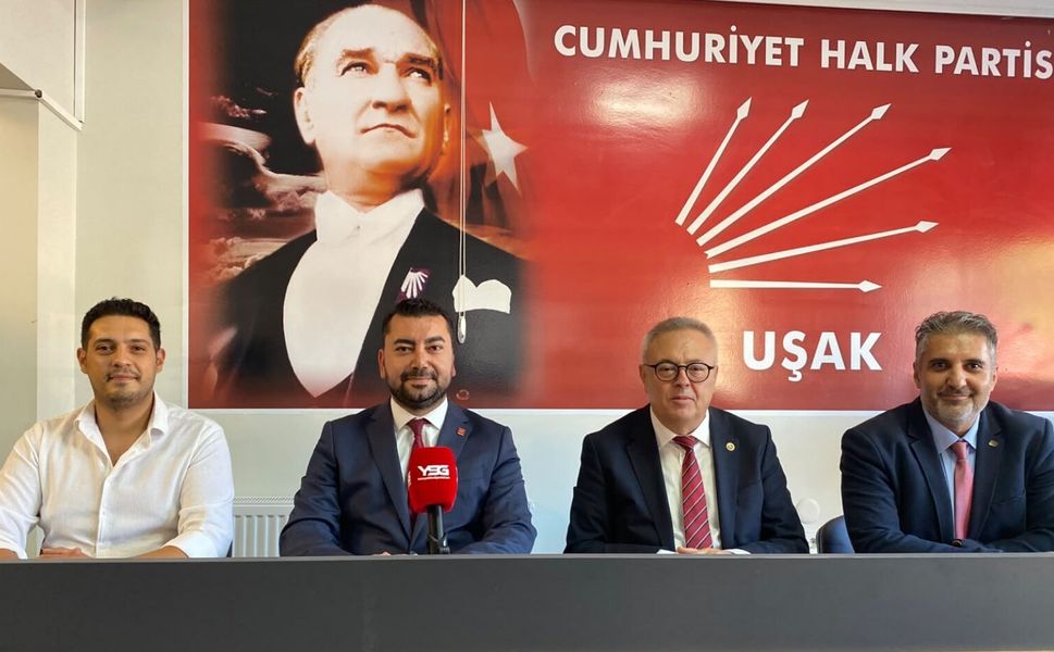 Karaoba: “CHP'nin Arkasına Bakmadan Topuklayarak Kaçıyorlar”