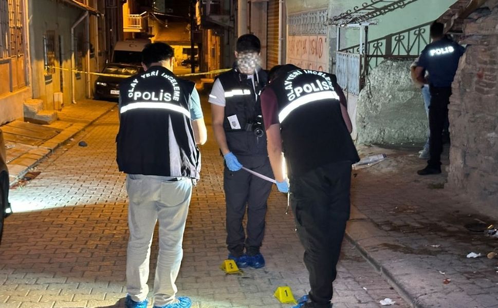 Uşak’ta Bıçak ve Pompalı Tüfekli Kavga: 1 Ağır Yaralı