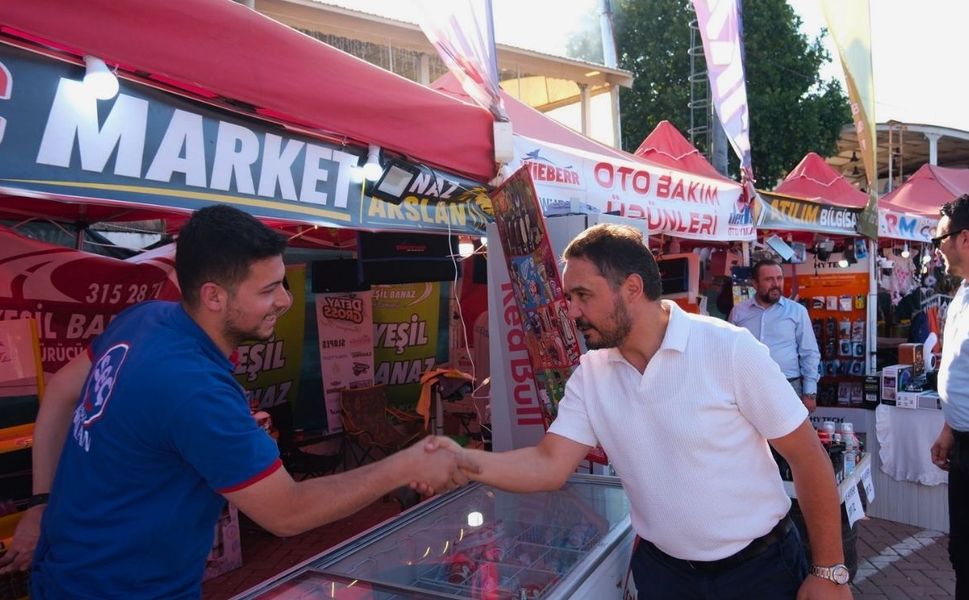 Banaz Esnaf Festivali'nde AK Parti Uşak Teşkilatı Esnafla Buluştu
