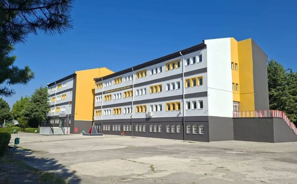 Uşak'ta O Okul Baştan Sona Yenilendi