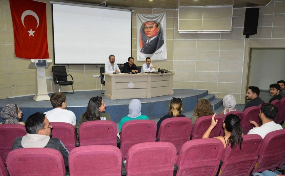 Uşak EAH’de 24 Yeni Hekim Göreve Başladı