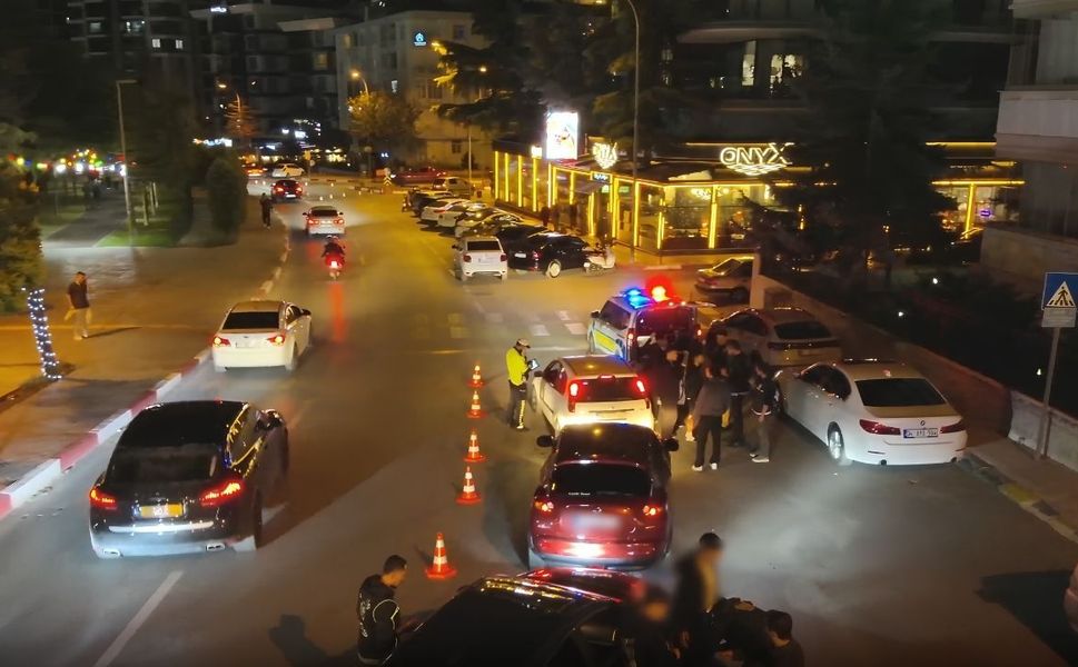 Uşak’ta Asayiş Uygulamasında 5 Aranan Şahıs Yakalandı