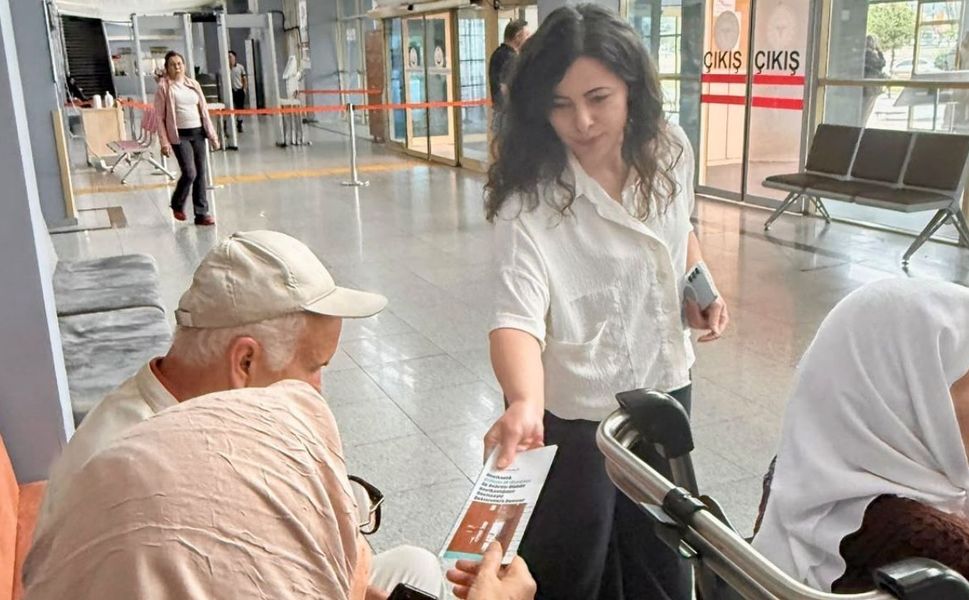 Uşak Eğitim ve Araştırma Hastanesi’nde Alzheimer Farkındalık Etkinliği