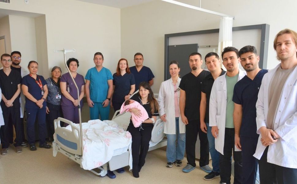 Uşak’ta Zaman karşı Yarışta Anne ve bebeği Kurtarıldı